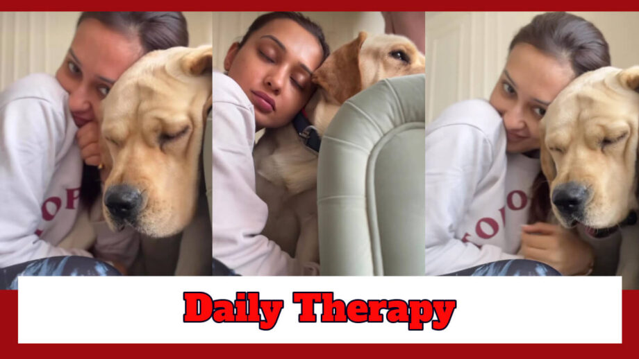 Mimi Chakraborty Showers Love On Her Pet, Calls It 'Daily Therapy' 757207