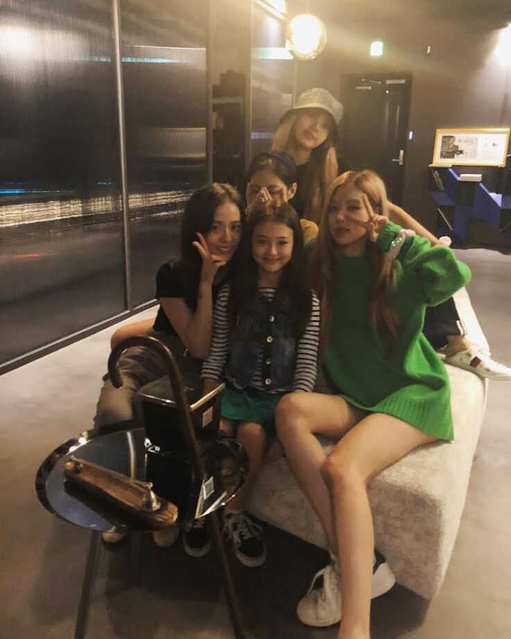 Priceless Bonding Of Blackpink Jennie's Little Sister With The Band Members; See Pics 755782