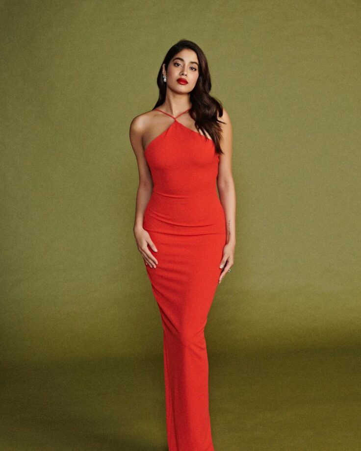 Red Is Clearly The Hottest Actress' Attire In Bollywood, Check Out Huma Qureshi, Janhvi Kapoor, And More 765152