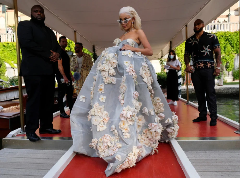 Rihanna, Cardi B, And Doja Cat: Singers With Quirk And Alluring Fashion 755920
