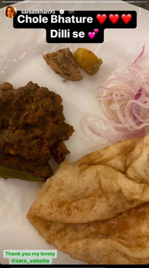 Sara Ali Khan Enjoys Eating Delhi's Famous Chole Bhature, Check Out the Finger-Licking Recipe 764097