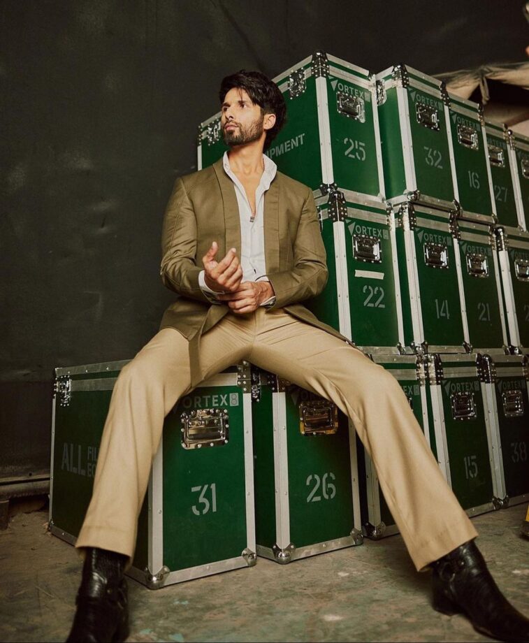 Shahid Kapoor Shows Us How To Suit Up Right In Dark Khaki Blazer And Pant Outfit 758870