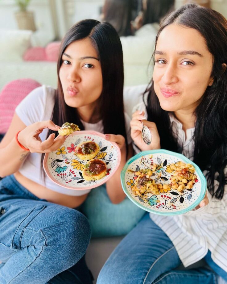 Shraddha Kapoor Shows Her Love For Indian Street Food, She Binges On Pani Puri And Ragda Pattice 758668