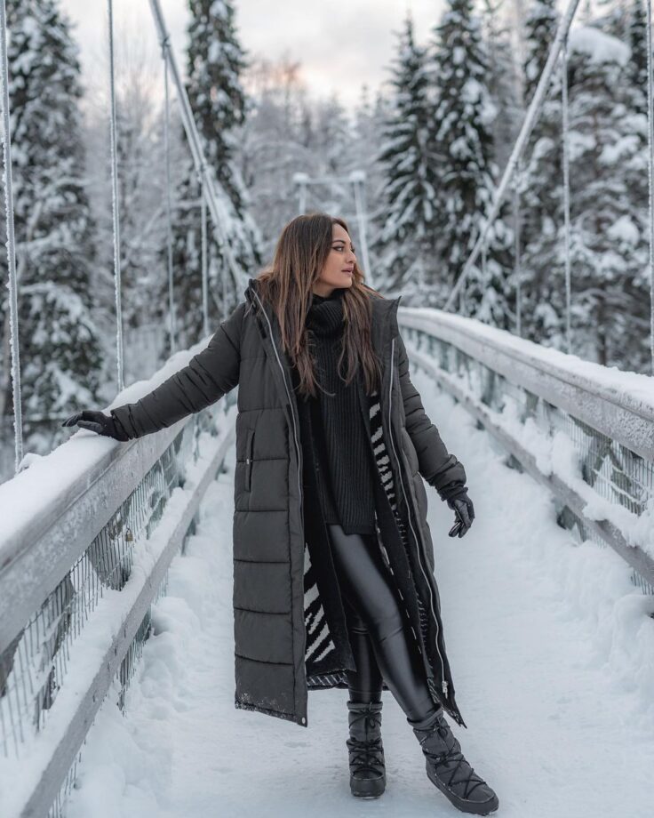 Sonakshi Sinha Serves the Perfect Winter Look In All-Black Long Puffer Jacket And Black boots 755556