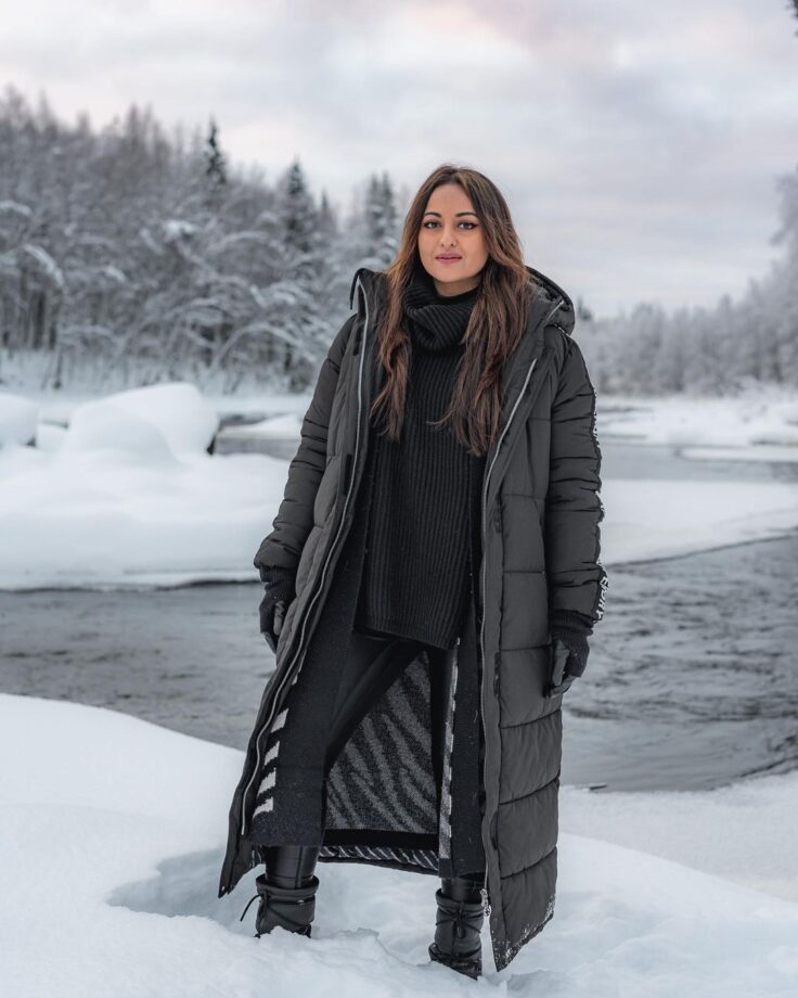 Sonakshi Sinha Serves the Perfect Winter Look In All-Black Long Puffer Jacket And Black boots 755554
