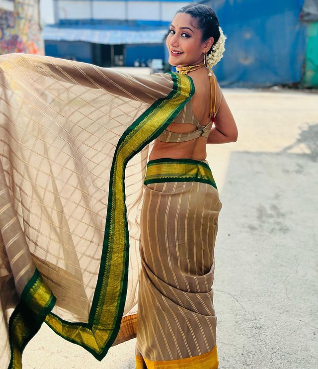Surbhi Chandna Bewitched Fans With Her Indian Glam Like No Other In Sarees 755284