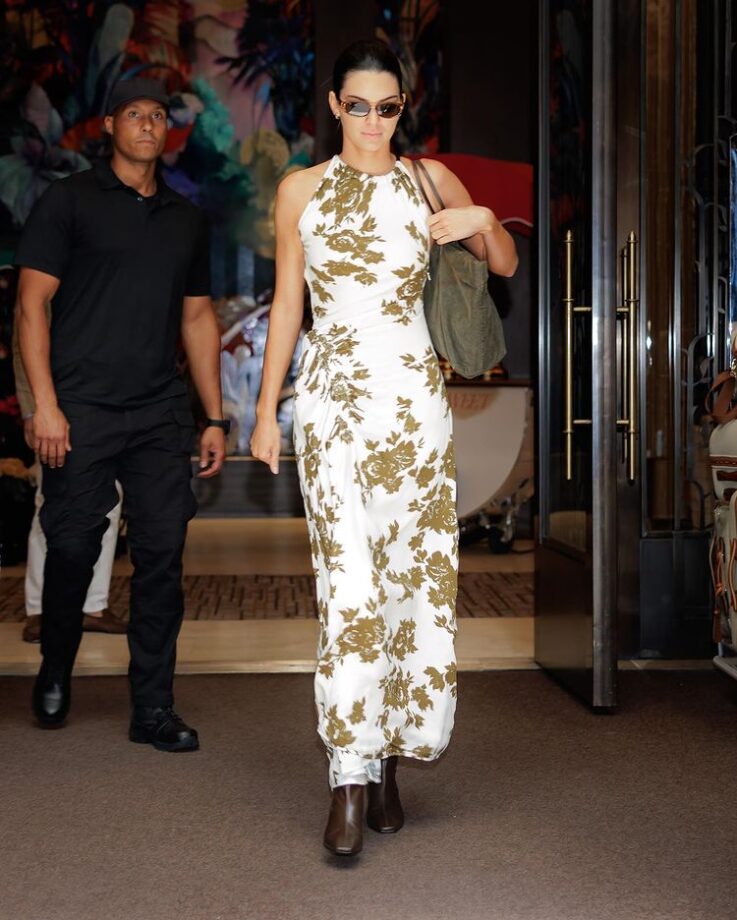 These Ensembles Of Kendall Jenner Are Perfect Party Fit; See Pics 754125