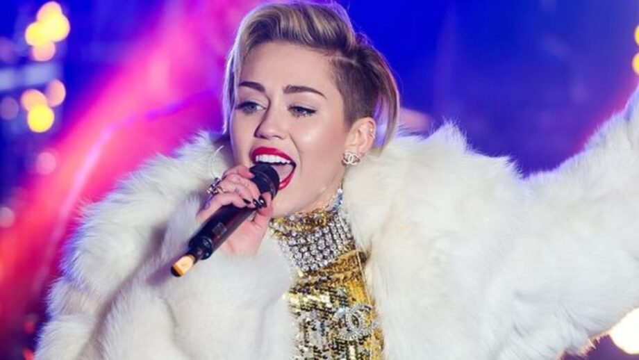 What's The Net Worth Of Actress And Singer Miley Cyrus? 761524