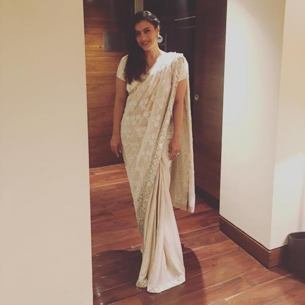 4 Times Kajol Demonstrated Her Sartorial Style In White Outfits 777823