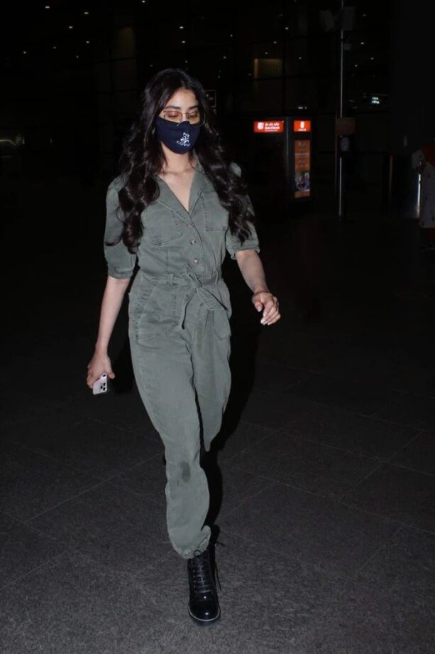 5 Times Janhvi Kapoor Makes Fashion Statements In Comfy And Chic Jumpsuit Outfits 777258