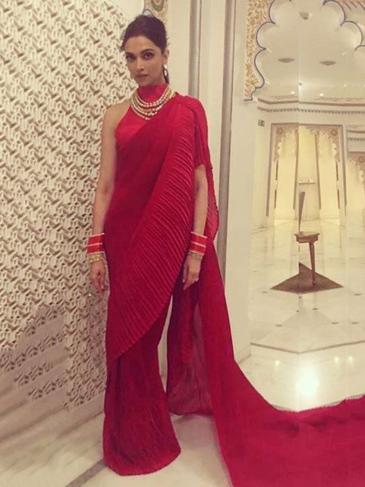 Alia Bhatt To Anushka Sharma: Learn How To Glamup In Red Sarees 777808