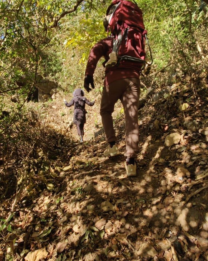 Anushka Sharma And Virat Kohli Go Trekking In Uttarakhand With Daughter Vamika, See Pics 765587