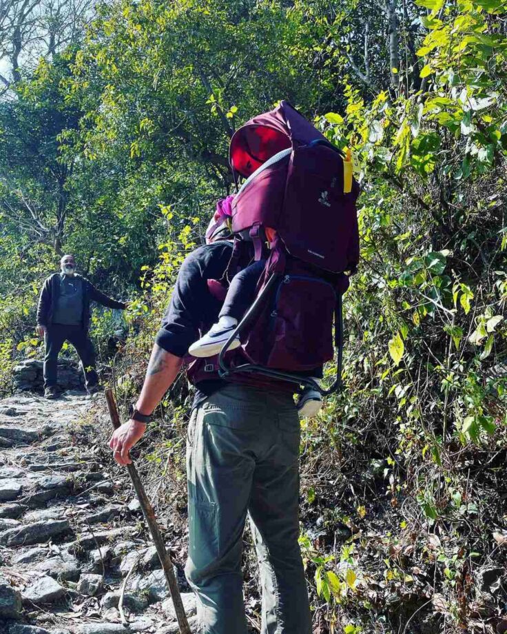 Anushka Sharma And Virat Kohli Go Trekking In Uttarakhand With Daughter Vamika, See Pics 765593