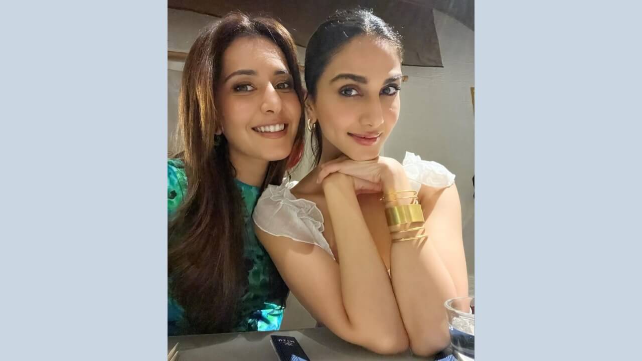 BFF Goals: Vaani Kapoor Shares A Selfie Picture With Raashii Khanna Says, 'Not So Farzi Dost' 776157