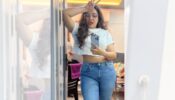 Bhojpuri babe Aamrapali Dubey melts hearts in white crop top and denims, we love it 776986