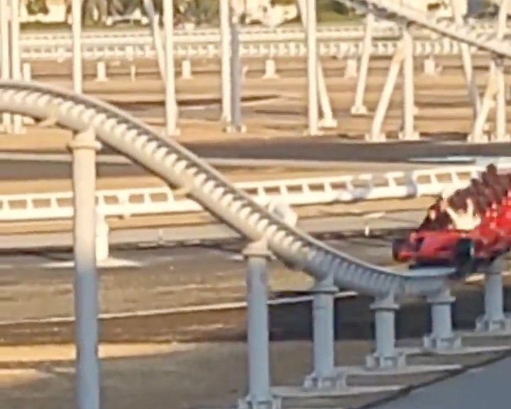 Blackpink Jennie gets wild ride on fastest roller coaster, watch 767063