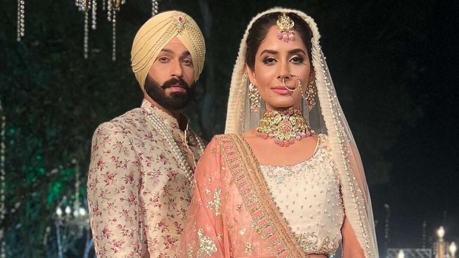 Bollywood's Ace Designer To Design Wedding Attires For Cast Of Teri Meri Doriyaann For Their On Going Shaadi Sequence? 769288