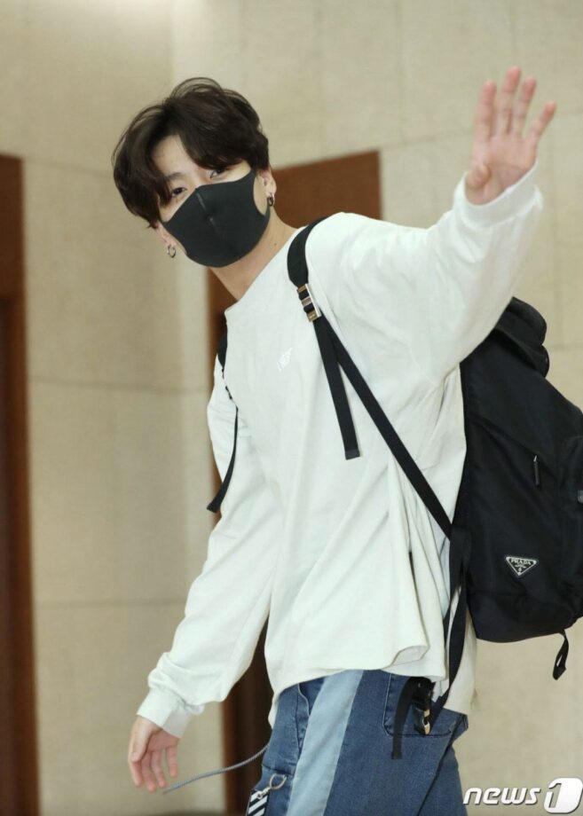 BTS Jungkook’s airport fashion timeline, see pics 776427