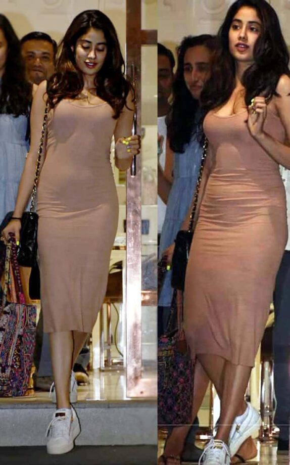 Check-Out: Janhvi Kapoor Looks Gorgeous In Bodycon Dress (wc-360) 766041