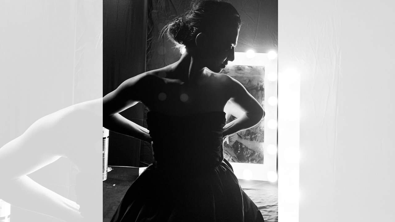 Check Out: Radhika Apte Raises Temperature In Strapless Gown Monochromatic Picture