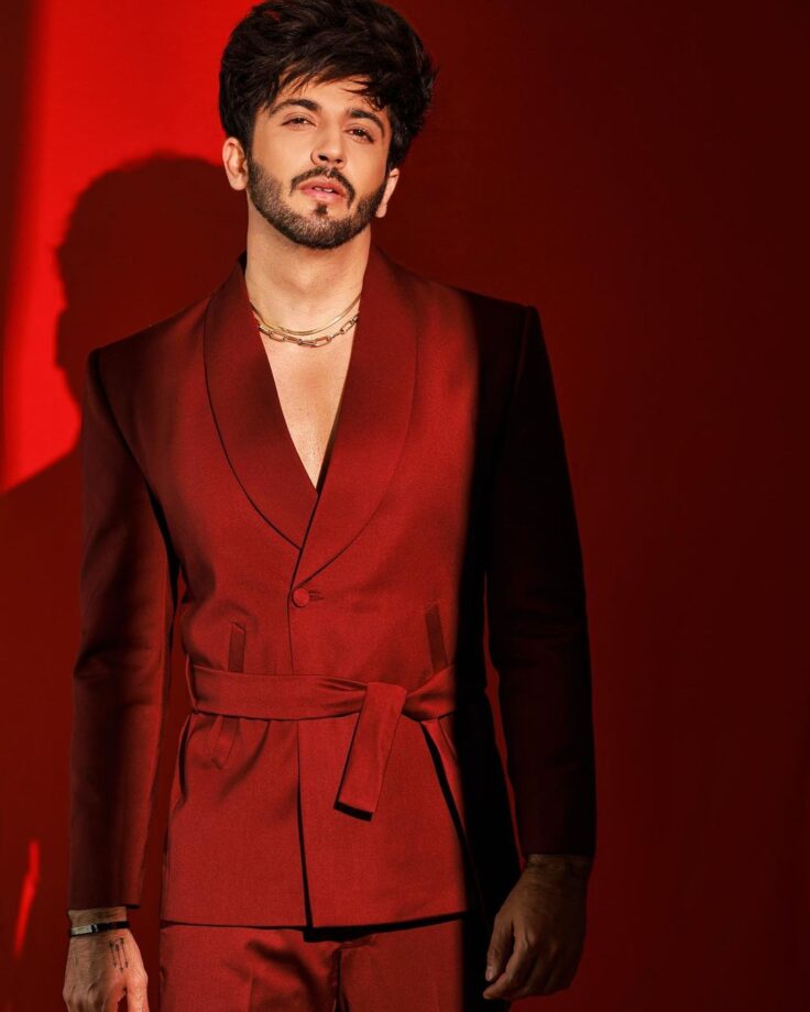 Dheeraj Dhoopar is here to make you drool, girls are you crushing? 776999