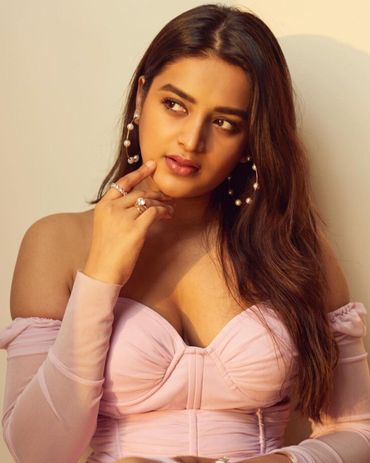 Fashion Battle: Nidhhi Agerwal Or Mithila Palkar; Who Looks Bewitching In Western Outfits? 772891