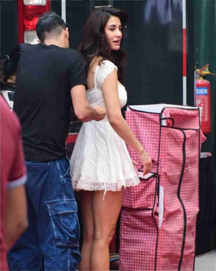 Glam Queen Disha Patani's Candid Pictures In White Mini Dress, See Pics 765545