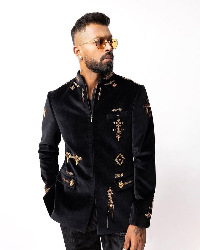 Hardik Pandya Exudes Charm In Pictures; Check Out 768352