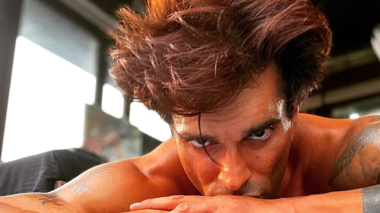 Hotness Alert: Karan Singh Grover Sizzles In Shirtless Pictures, See Pics 767430