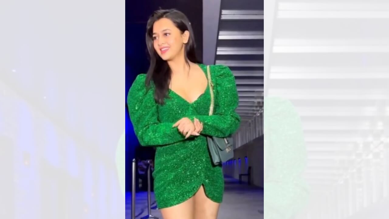 Hotness Alert: Tejasswi Prakash Goes Bold And Beautiful In Glitter Mini Dress 778343