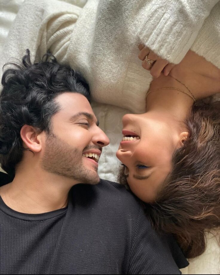 I love you more...Dheeraj Dhoopar's romantic note for wife Vinny Arora will melt you 772203