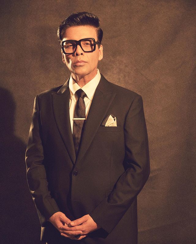 Karan Johar Shows You How To Wear Black And White Suit Like A Pro, Check Now! 771490