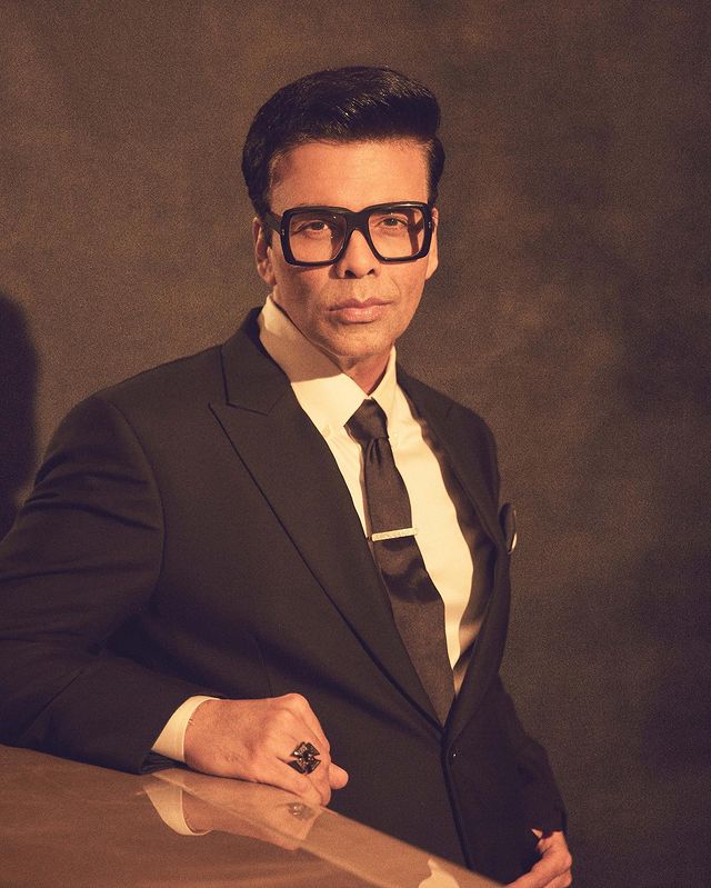 Karan Johar Shows You How To Wear Black And White Suit Like A Pro, Check Now! 771488