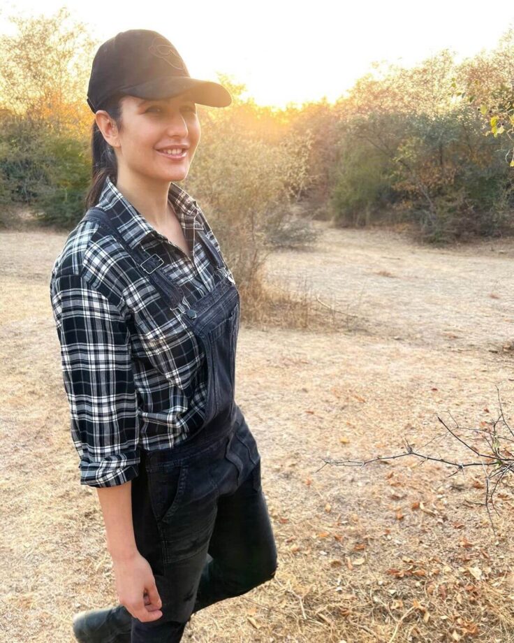 Learn To Embrace Nature's Beauty From Katrina Kaif On Vacation 765624