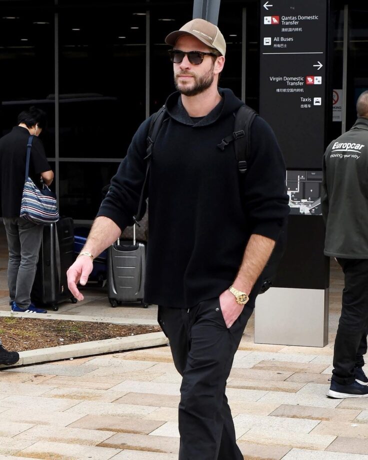 Liam Hemsworth and Gabriella Brooks arrive in Australia as Miley Cyrus leads the charts for a third week with 'Flowers' 769190