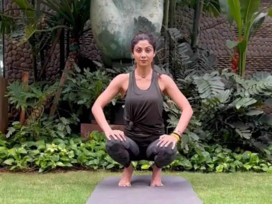 Monday Motivation: Shilpa Shetty's Power Yoga To Stay Fit 765656