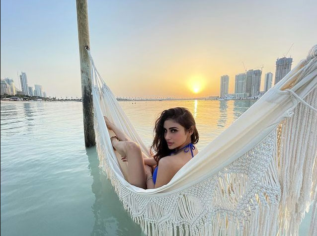 Mouni Roy's Sizzling Pictures In Bikinis; Check ASAP 776338