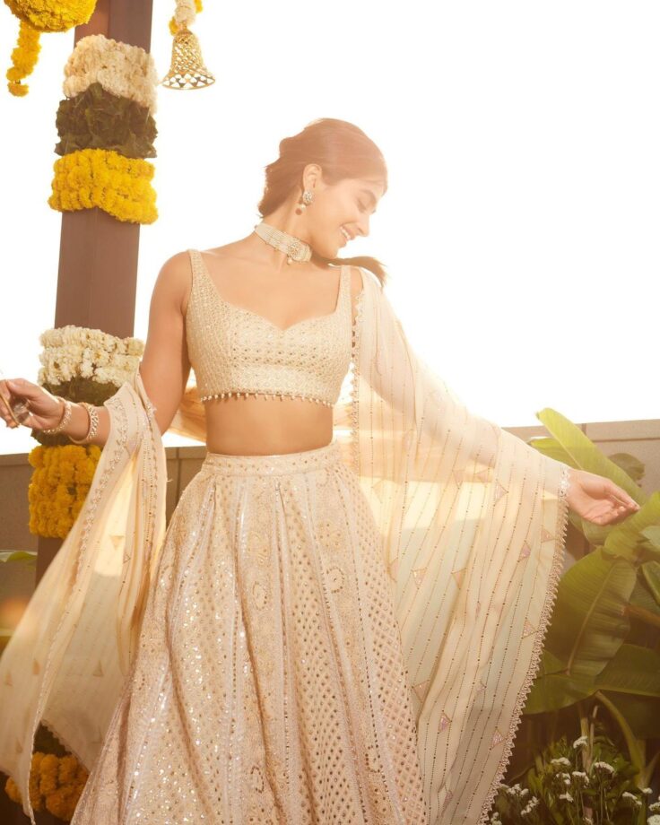 Pooja Hegde Redefines Breezy Ethnic Style In A Cream Embroidered Lehenga Set 767964