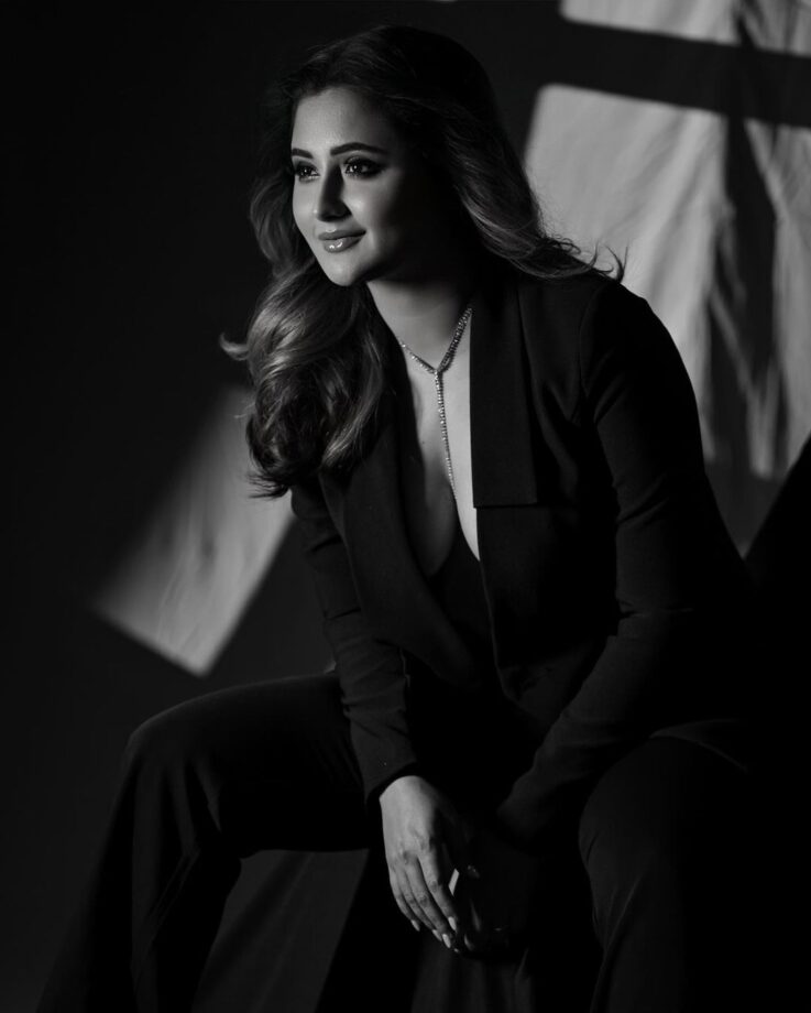 Rashami Desai Kills It With Her Style Game In All-Black Outfits 778400