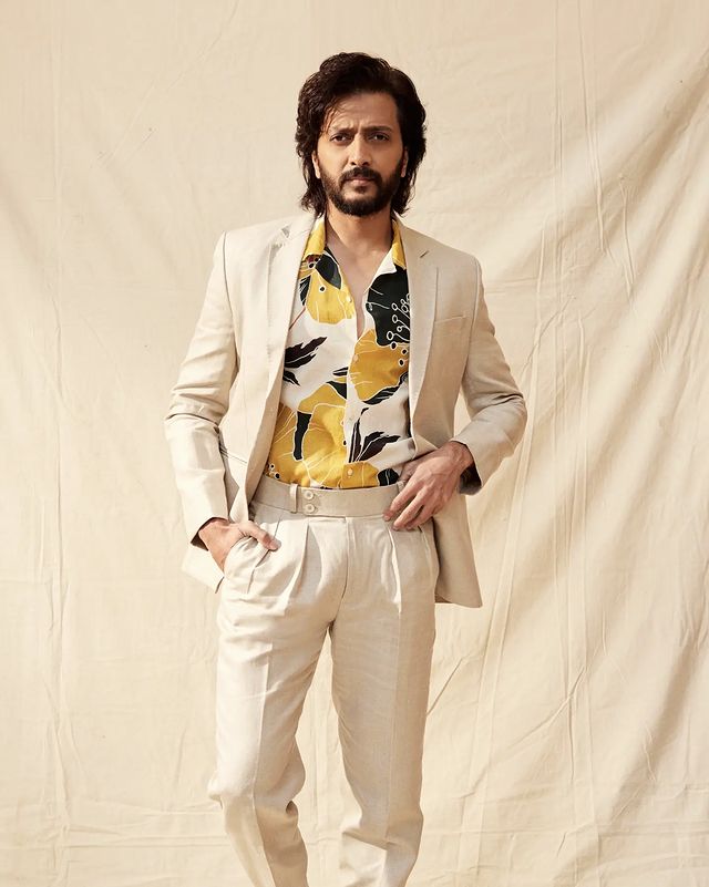 Riteish Deshmukh Setting Fashion Goals In Beige Colored Blazer And Pants Outfit, See Pics 770468
