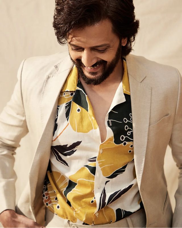 Riteish Deshmukh Setting Fashion Goals In Beige Colored Blazer And Pants Outfit, See Pics 770470