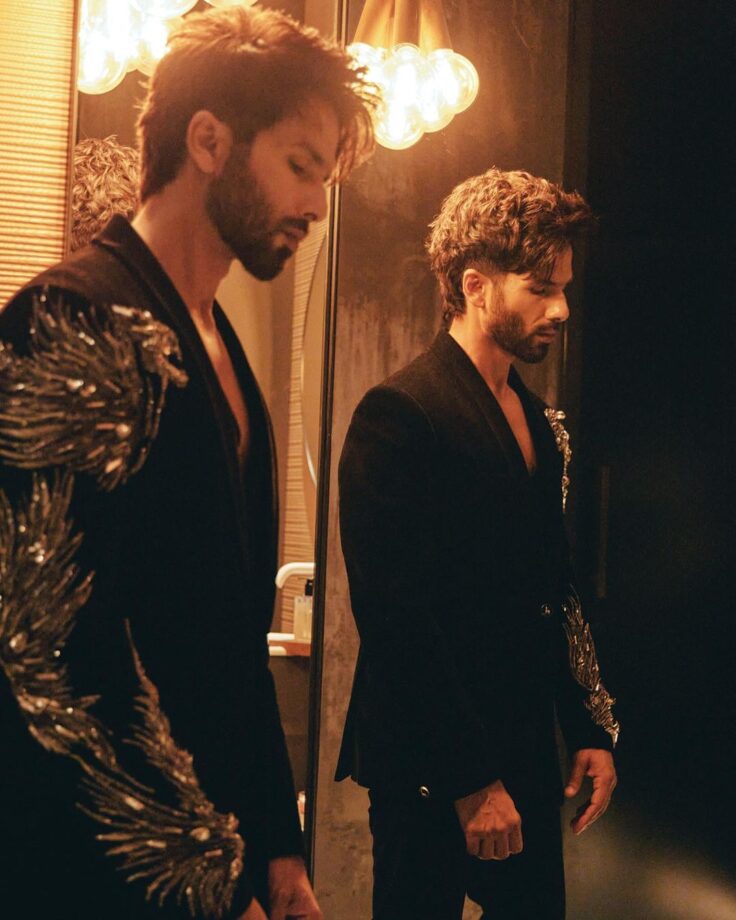 Shahid Kapoor Makes Heads Turn In All-Black Pantsuit Outfit, See Pics 777628