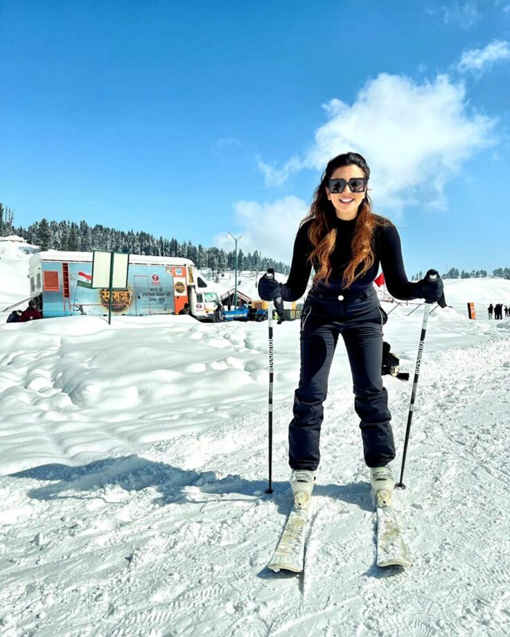Shama Sikander Having A Blast In Kashmir With Her Husband James Milliron, See Pics 771505