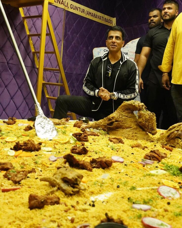 Sonu Sood drops glimpses of India’s biggest Mandi plate named after him in Hyderabad, check out 774297