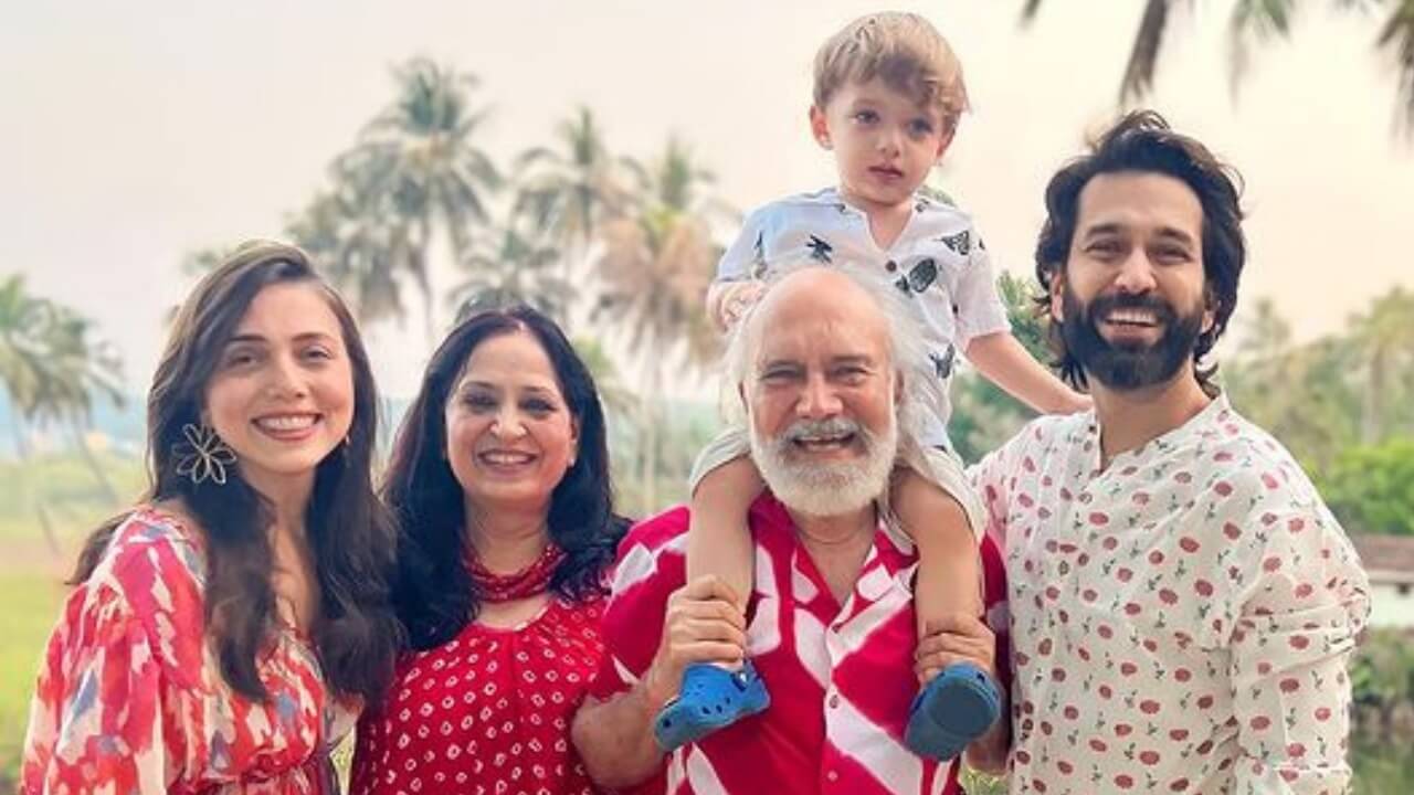 Trending: Nakuul Mehta's happy 'family moment' 778016