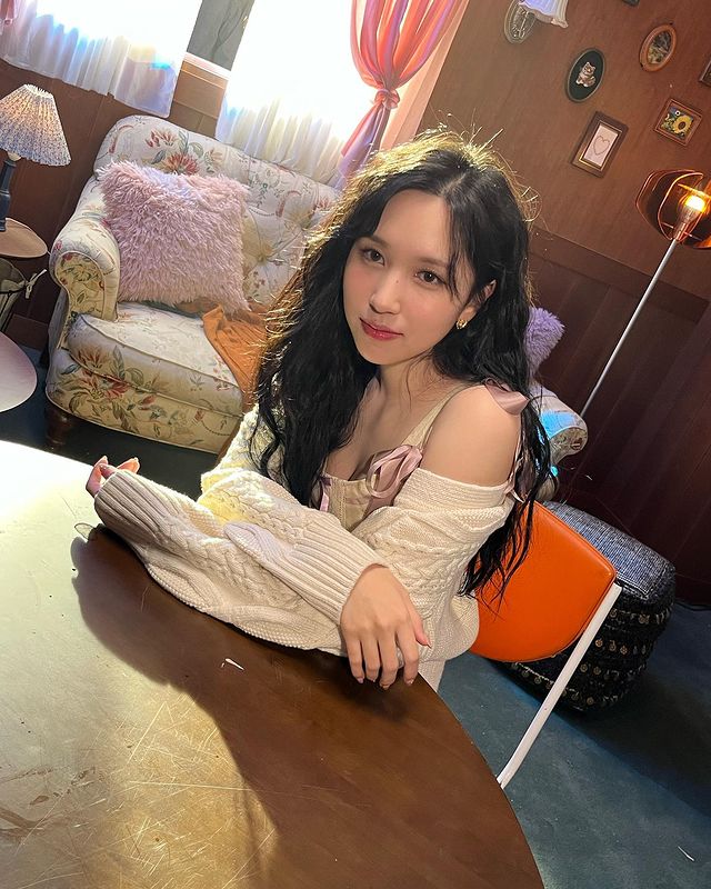 Twice's Mina Glowing Bright In Pictures; Check Out! 765751