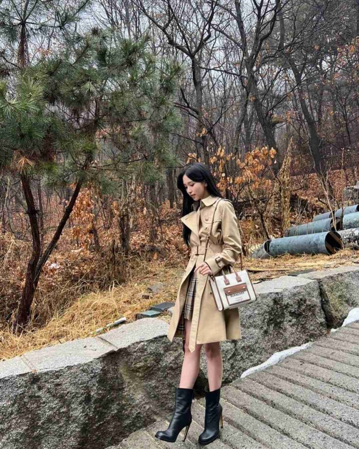 Twice's Mina Takes Fashion A Level Up In A Trench Coat And Checked Skirt; See Pics 772786