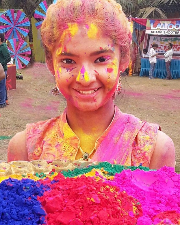 A Holi wish from ‘little’ Anushka Sen, see rare childhood picture 781333
