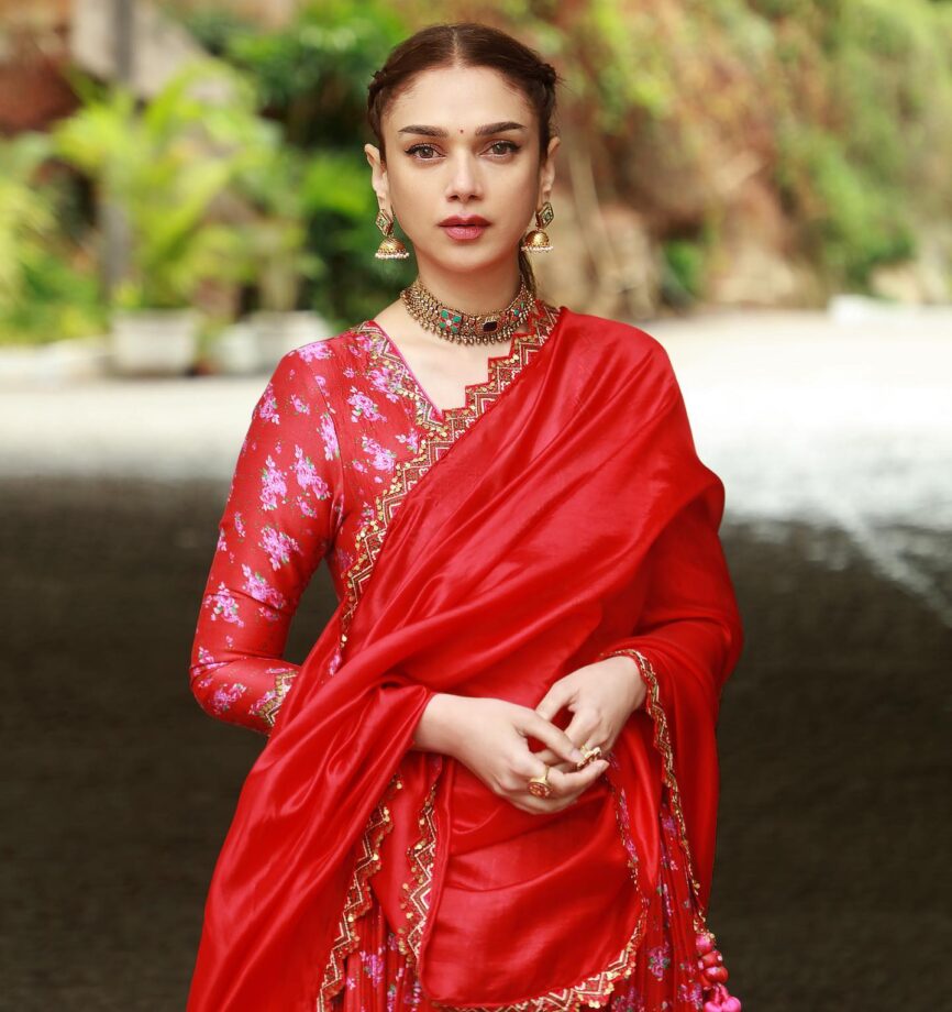 Aditi Rao Hydari exudes royalty in red embellished designer suit, see pics 787722