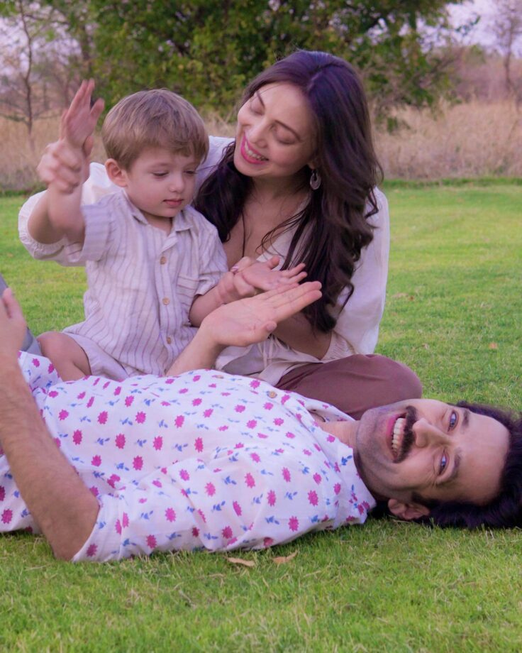 Adorable: Nakuul Mehta shares family photodump with son Sufi and wife Jankee 788206